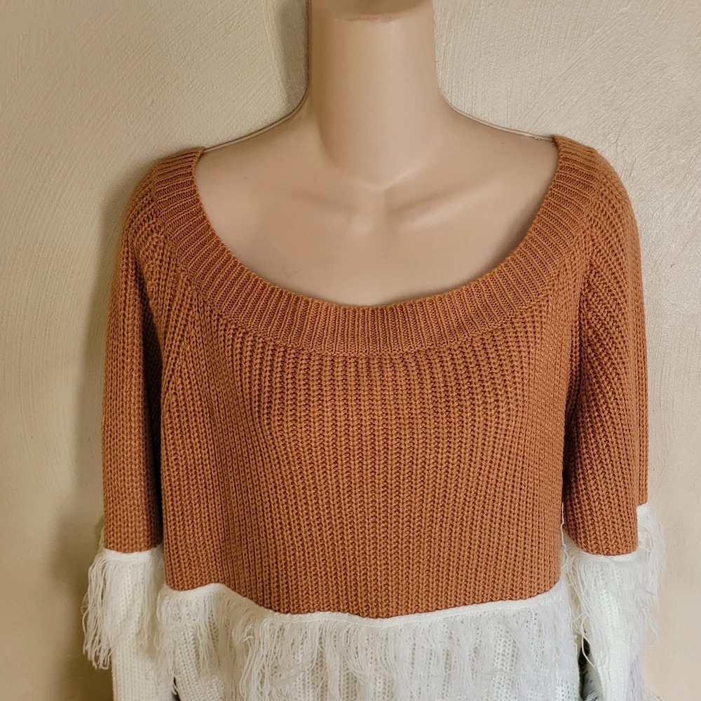 Mazik Colorblock on Tassels Sweater Size Women's Small NEW with Tag - Picture 4 of 9